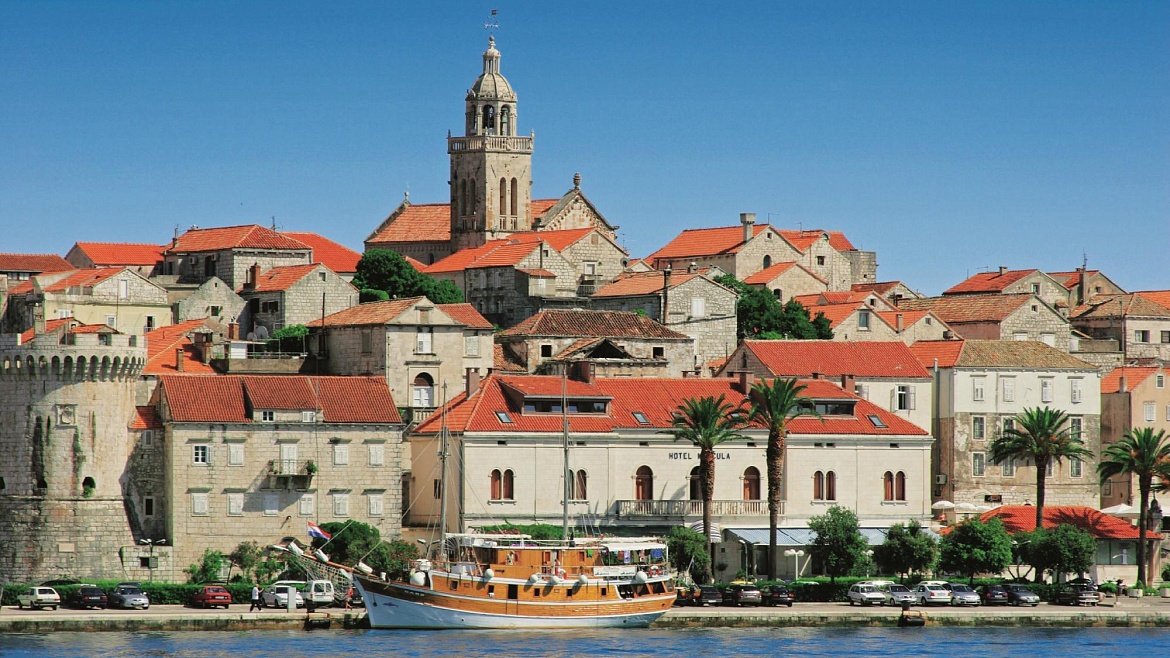 .  (Korcula)