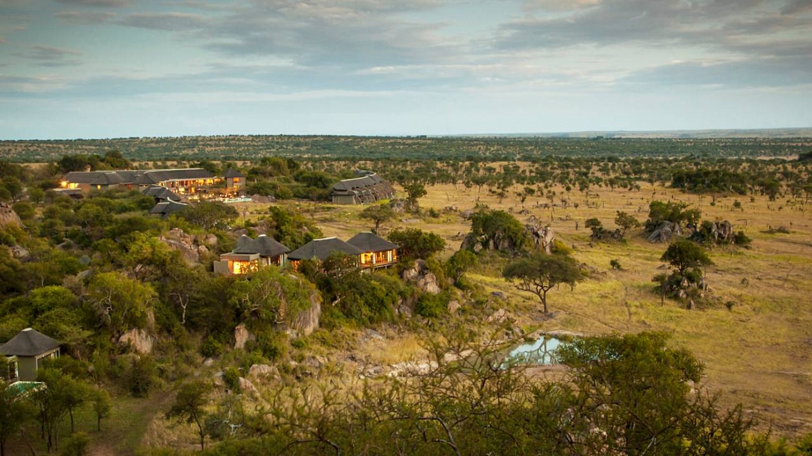 Four Seasons Safari Lodge